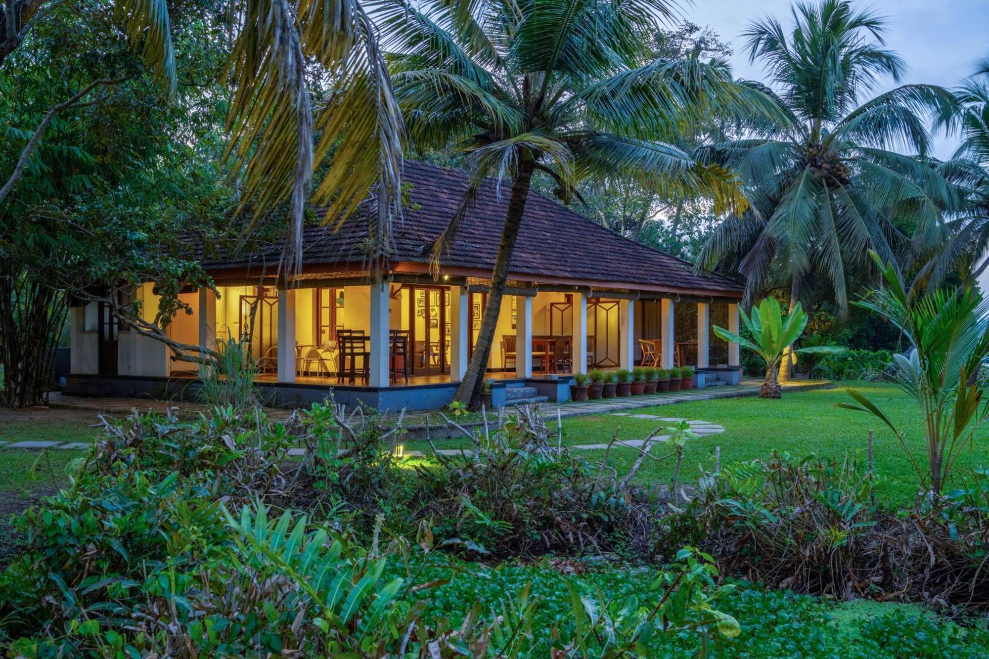 Baymaas Lake House Kochi Dış mekan fotoğraf