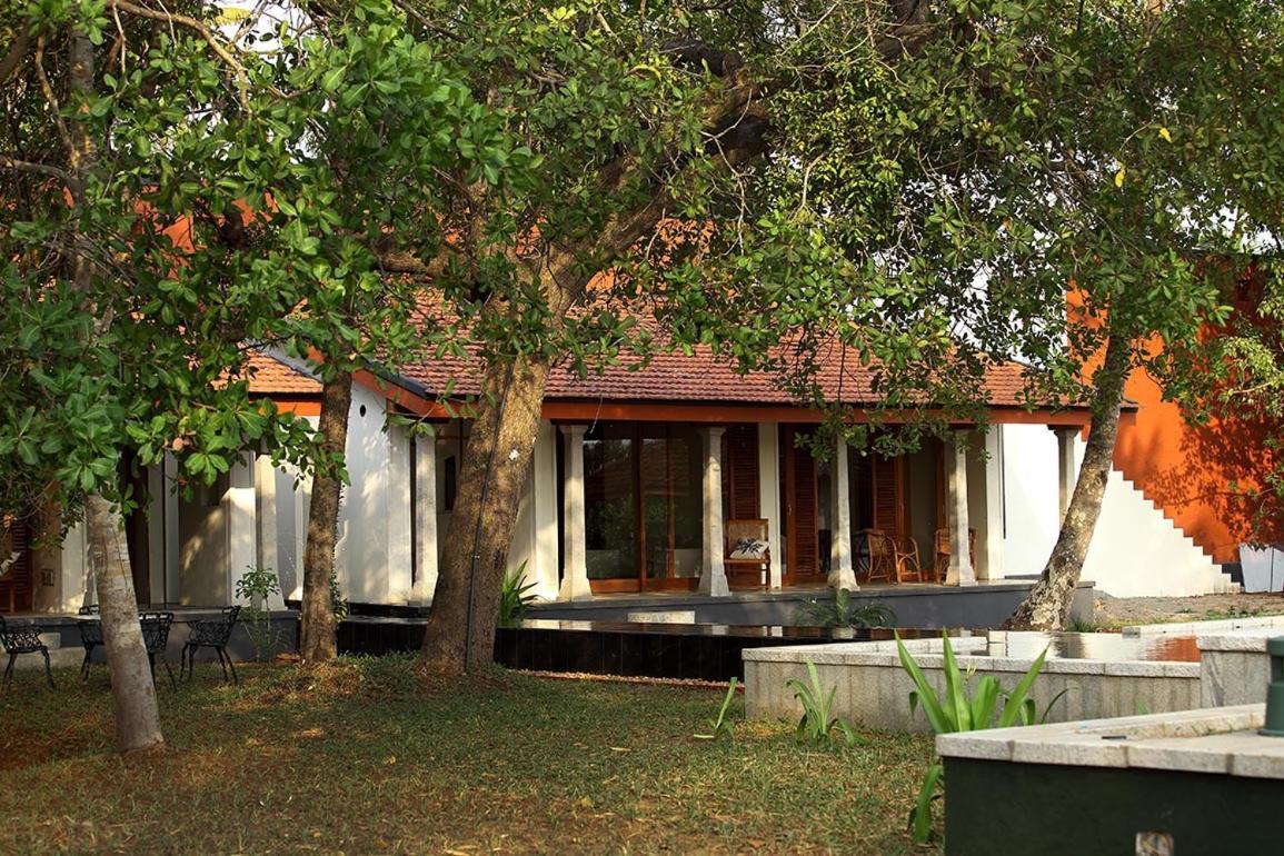 Baymaas Lake House Kochi Dış mekan fotoğraf